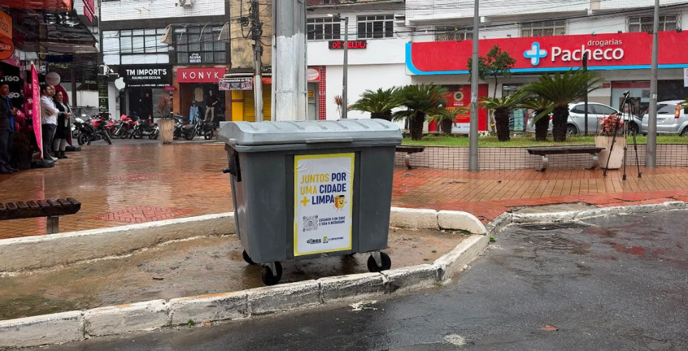 CODEG instala caixas contentoras no Centro para reforçar organização e eficiência na coleta de resíduos