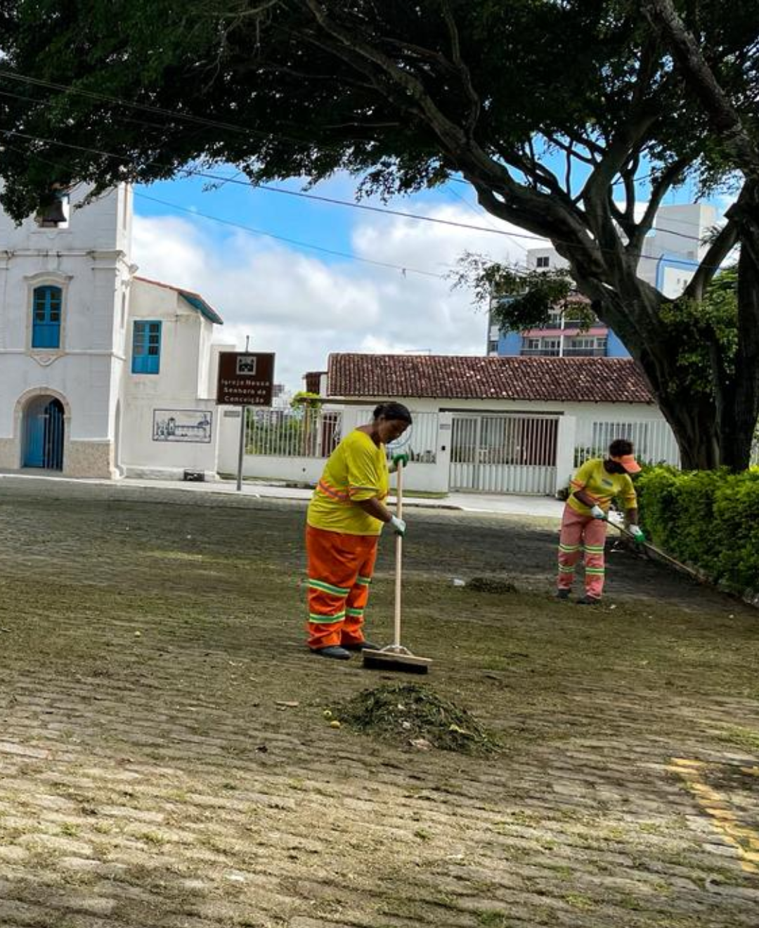 CODEG realiza mutirão de limpeza no Centro e São Judas Tadeu e reforça cuidados com a cidade